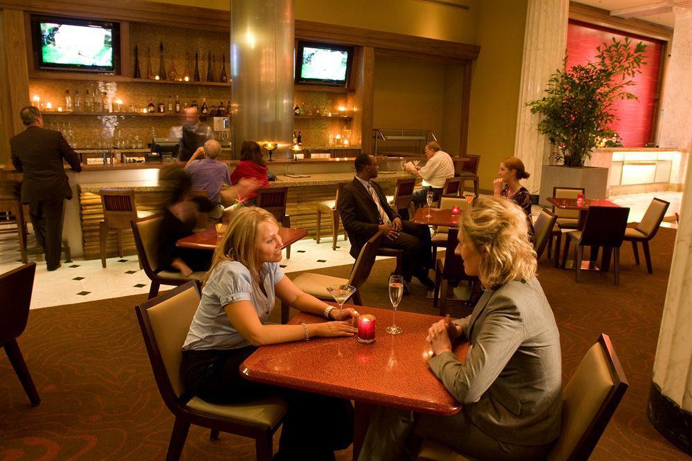Brooklyn Center Hotel & Conference Center Extérieur photo