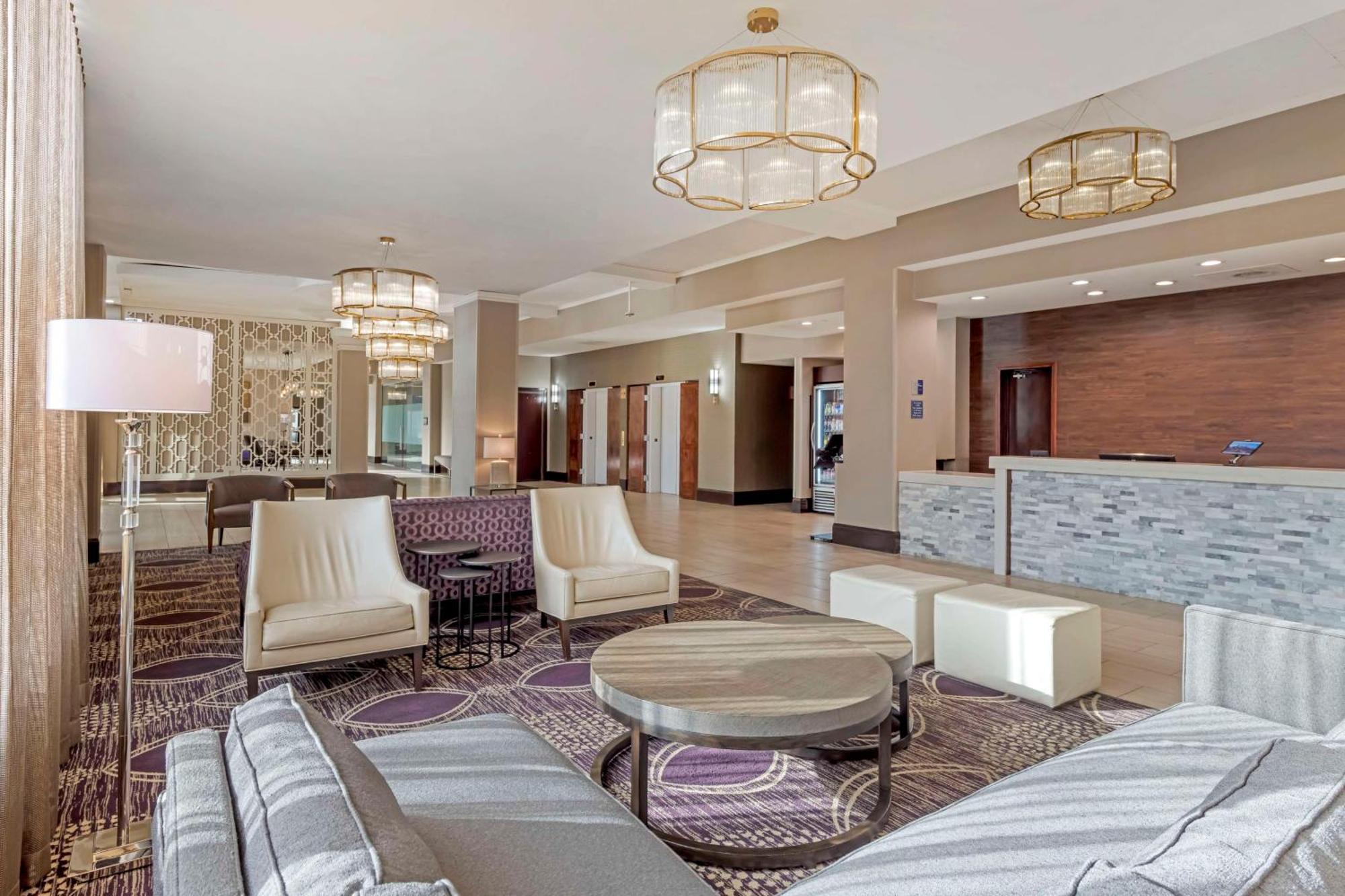 Brooklyn Center Hotel & Conference Center Extérieur photo