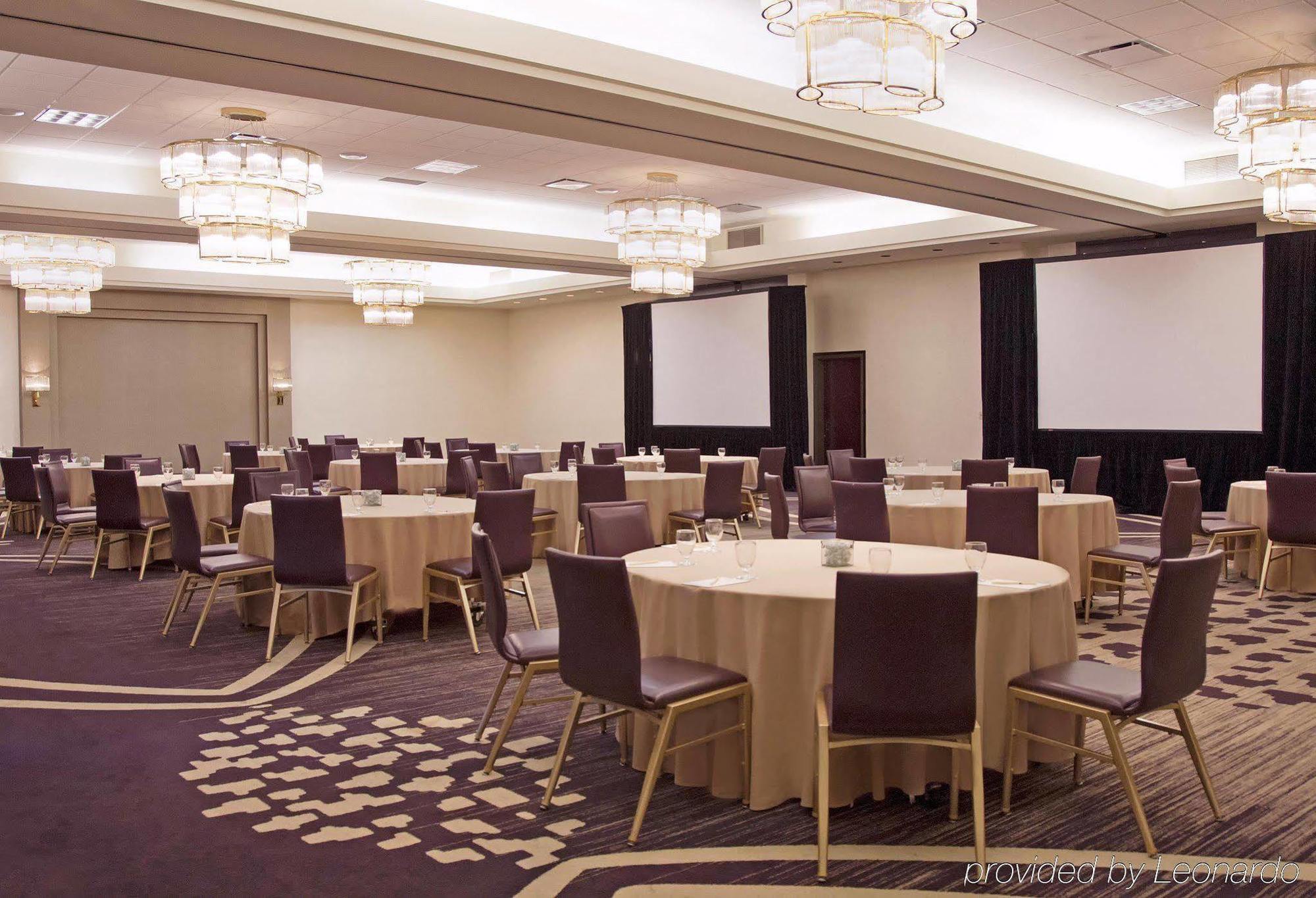 Brooklyn Center Hotel & Conference Center Extérieur photo